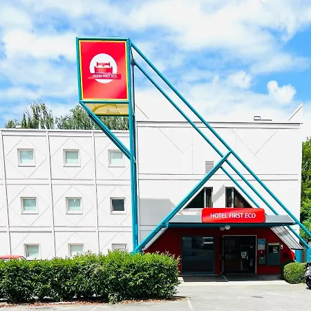Hotel First Eco Villemoisson Centre Commercial Carrefour