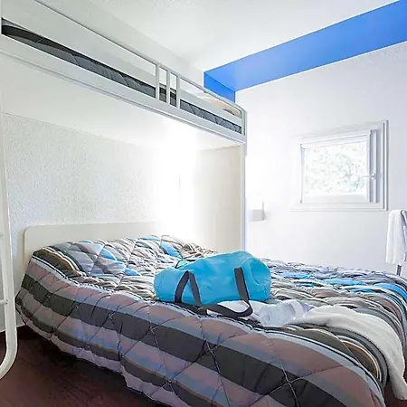 First Eco Villemoisson Centre Commercial Carrefour Hotel Savigny-sur-Orge